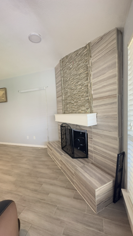 309 E Apollo Rd - Photo 2 of 14