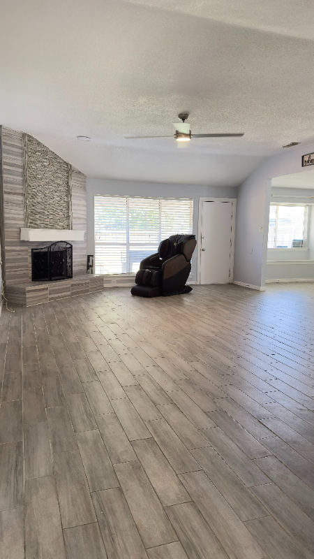 309 E Apollo Rd - Photo 3 of 14