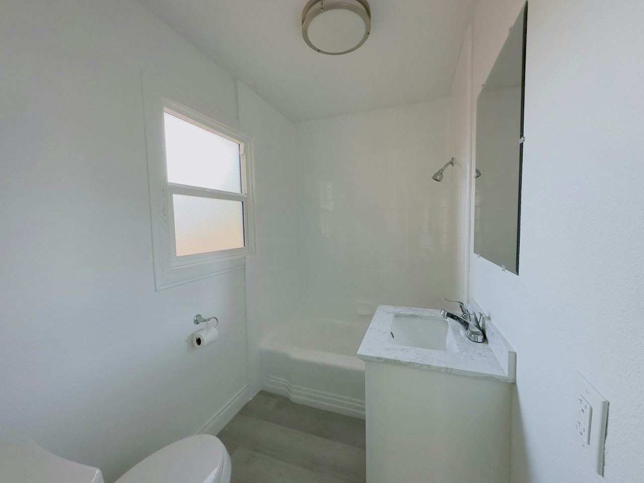 233 East Nicolet Street, Unit 233 - Photo 4 of 6