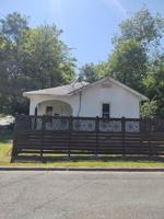 featured image of 208 Linwood Ave