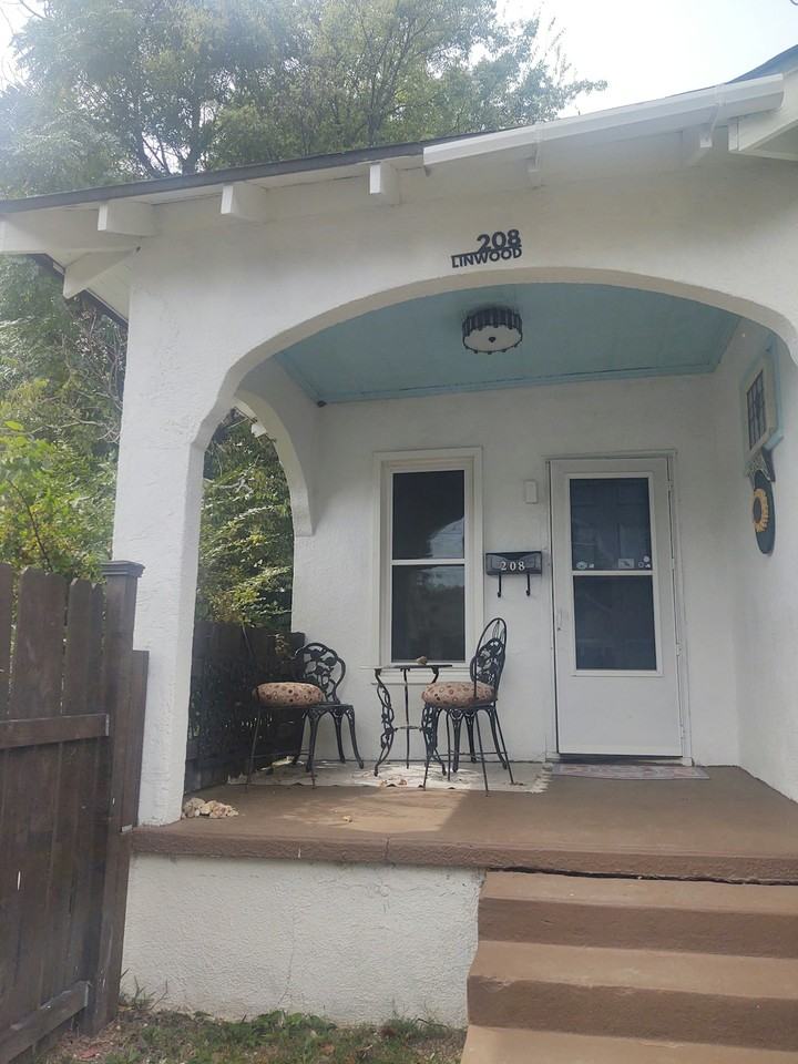 208 Linwood Avenue - Photo 4 of 13