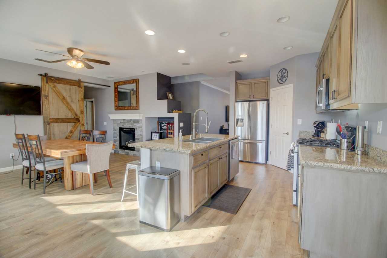 2254 Ashlar Way - Photo 3 of 15