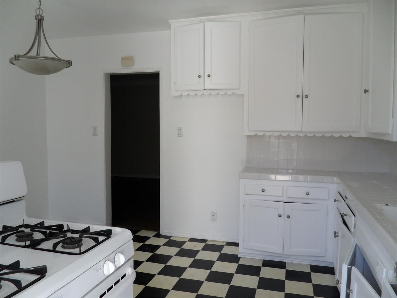 616-618 N Spaulding Av - Photo 3 of 11