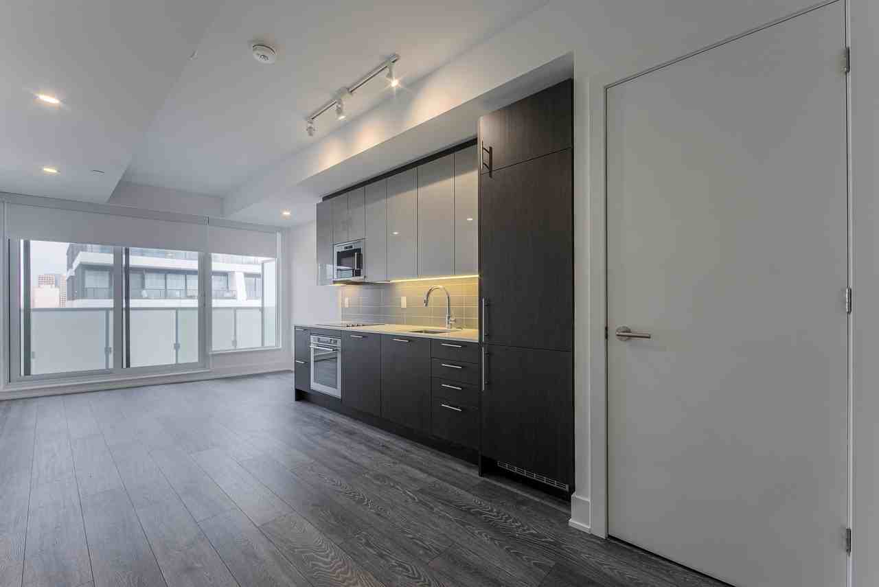 403 Stanley #1106 - Photo 3 of 13