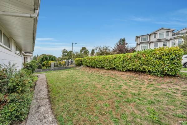 2208 Burquitlam Dr #1 - Photo 4 of 23