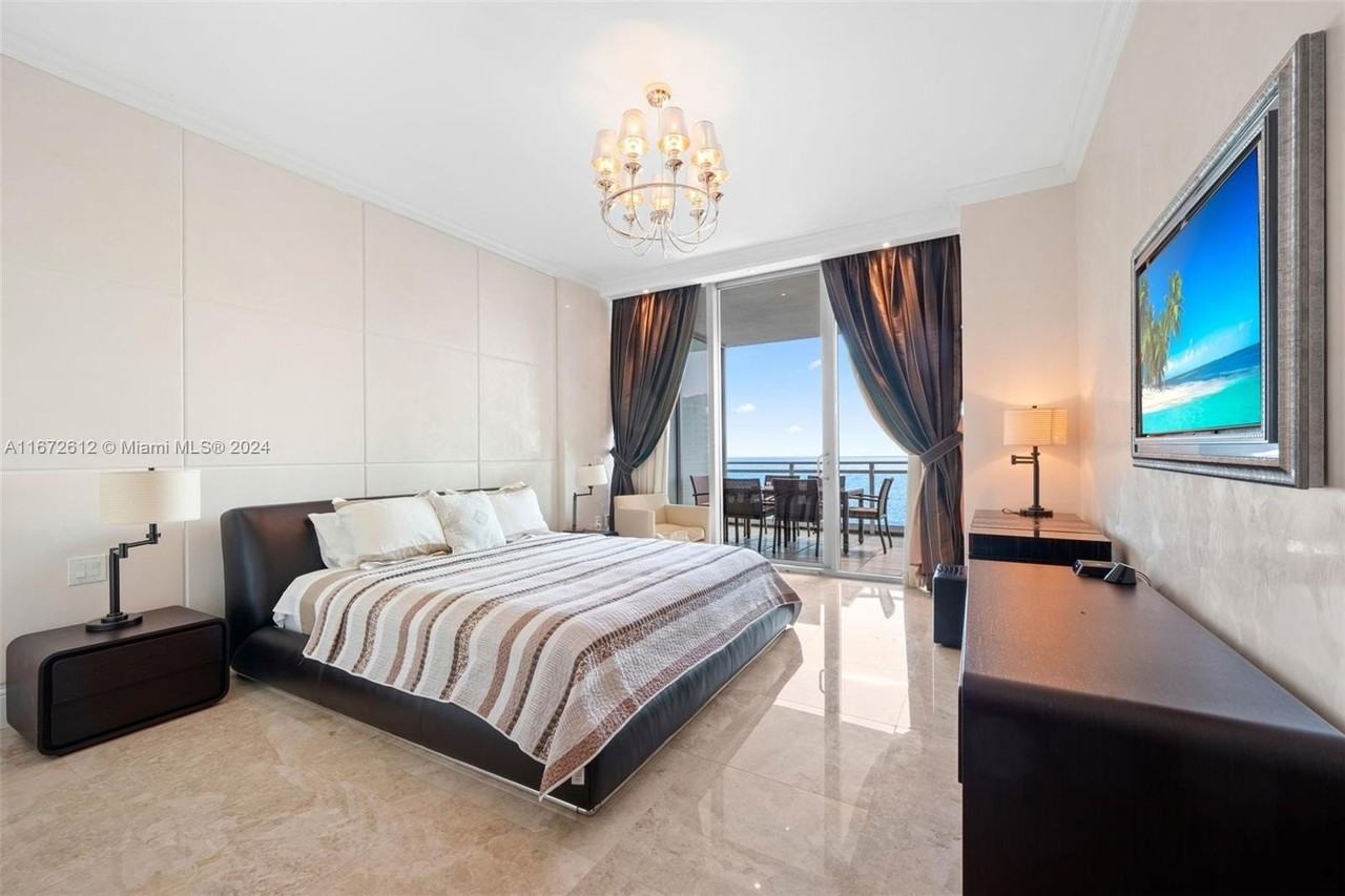 10295 Collins Avenue #1605 - Photo 3 of 50