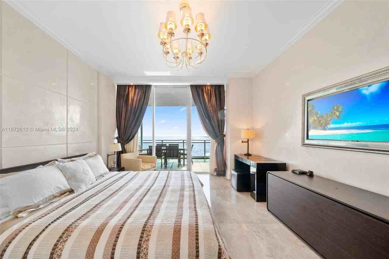 10295 Collins Avenue #1605 - Photo 4 of 50