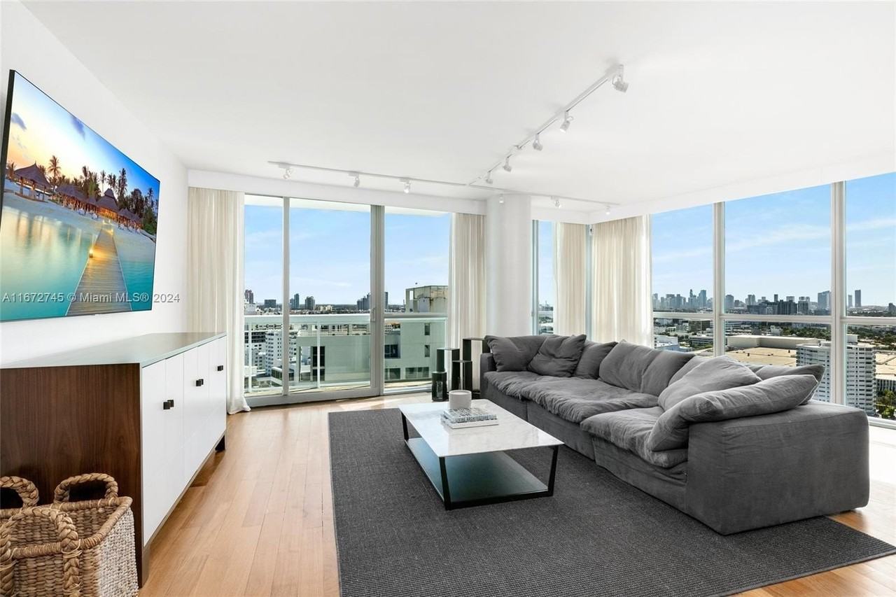 101 20th St #2706 - Photo 7 of 22