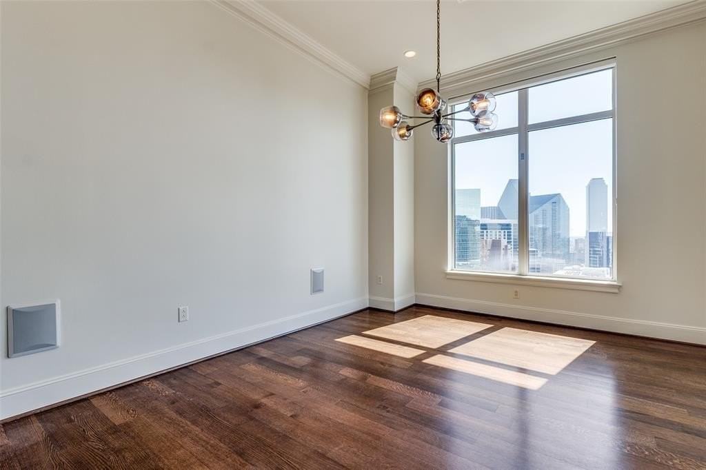 2555 N Pearl St #2001 - Photo 3 of 36