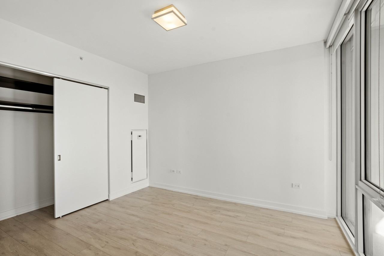 1140 N Wells St #1-1DEN - Photo 5 of 30