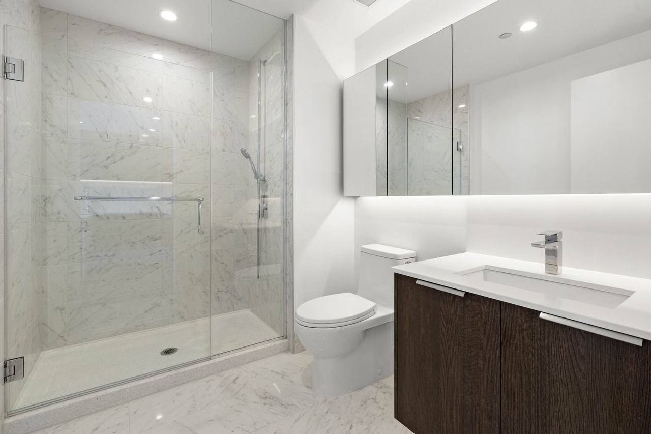 202 W Hill St #1-1DEN - Photo 7 of 24