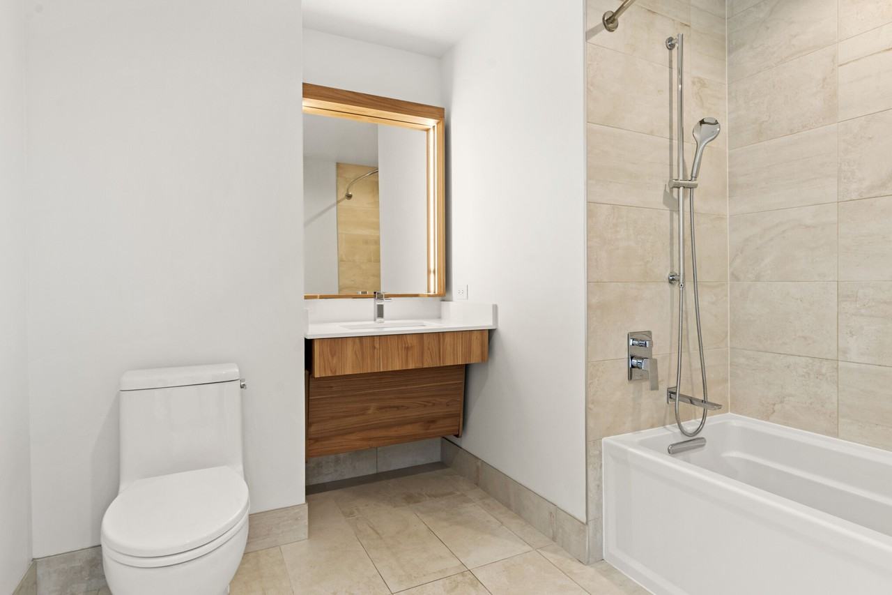 228 W Hill St #2-2 - Photo 6 of 38