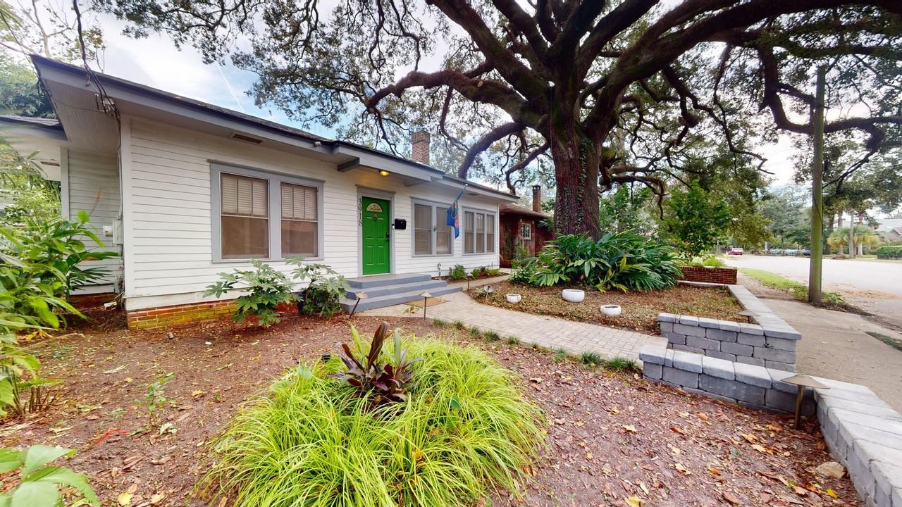 3918 Herschel St - Photo 2 of 28