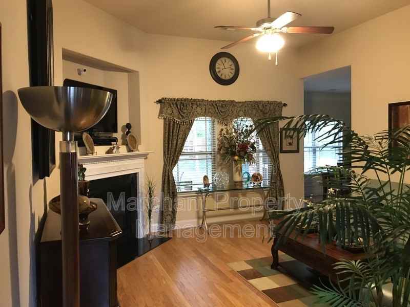 500 Airdale Lane - Photo 5 of 27