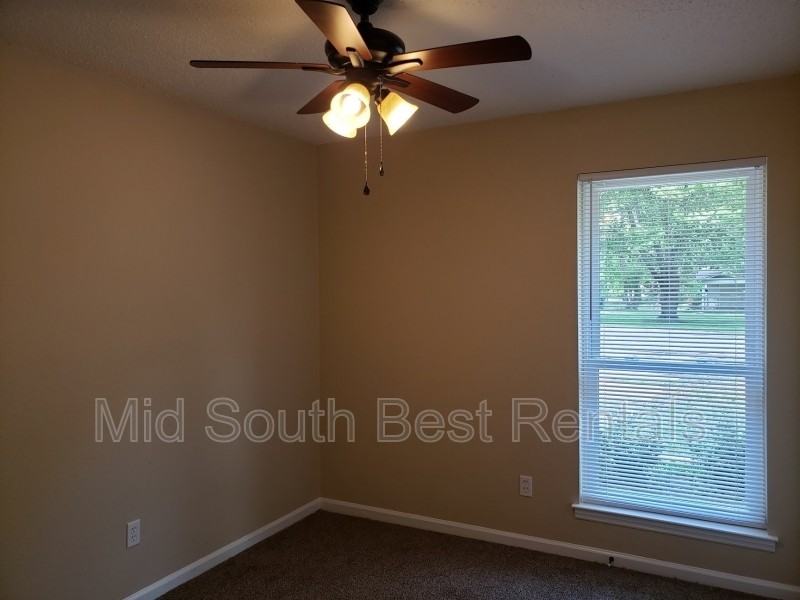 8009 Burnelle Dr - Photo 6 of 8