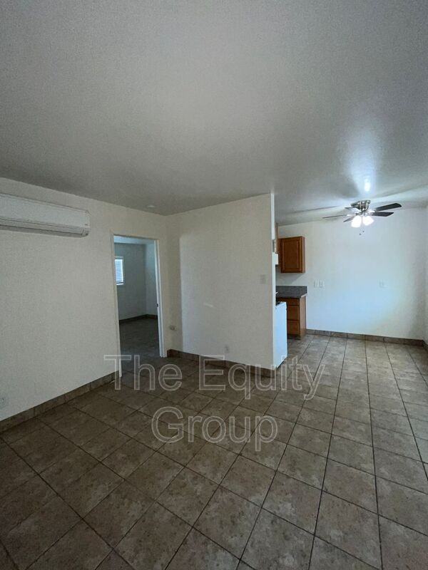 395 N Valencia Blvd - Photo 3 of 15