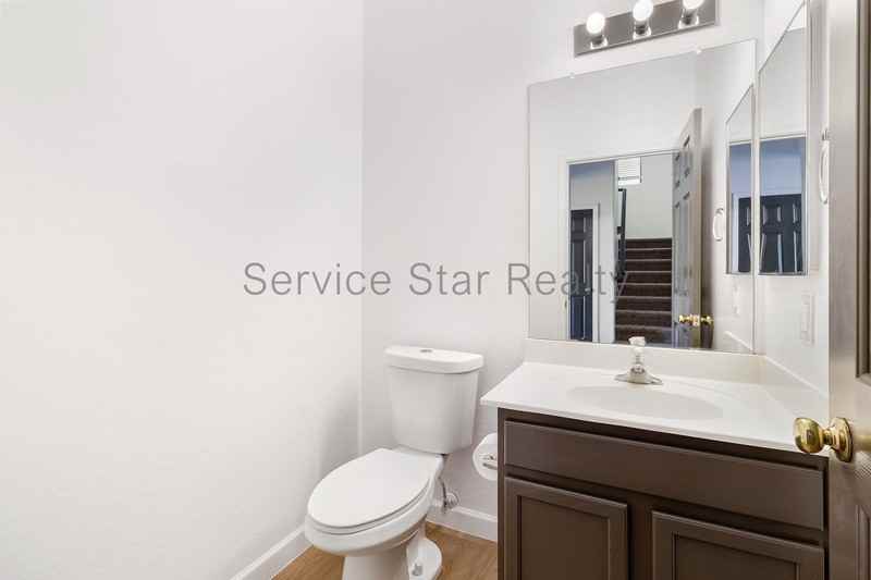 7002 W Irwin Ave - Photo 6 of 25