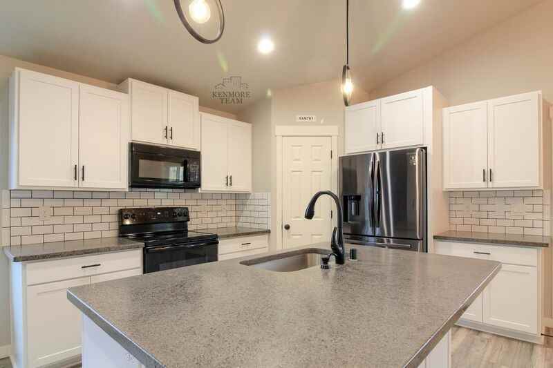 401 W Trinity Pr Nw - Photo 2 of 12
