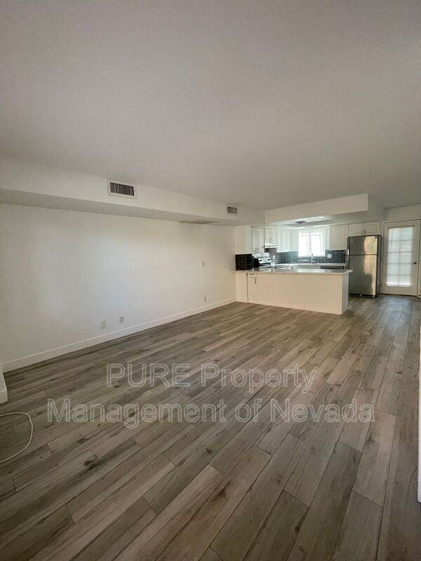 6263 W Washington Ave - Photo 3 of 33