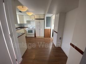 1373 1373 - Photo 1 of 1