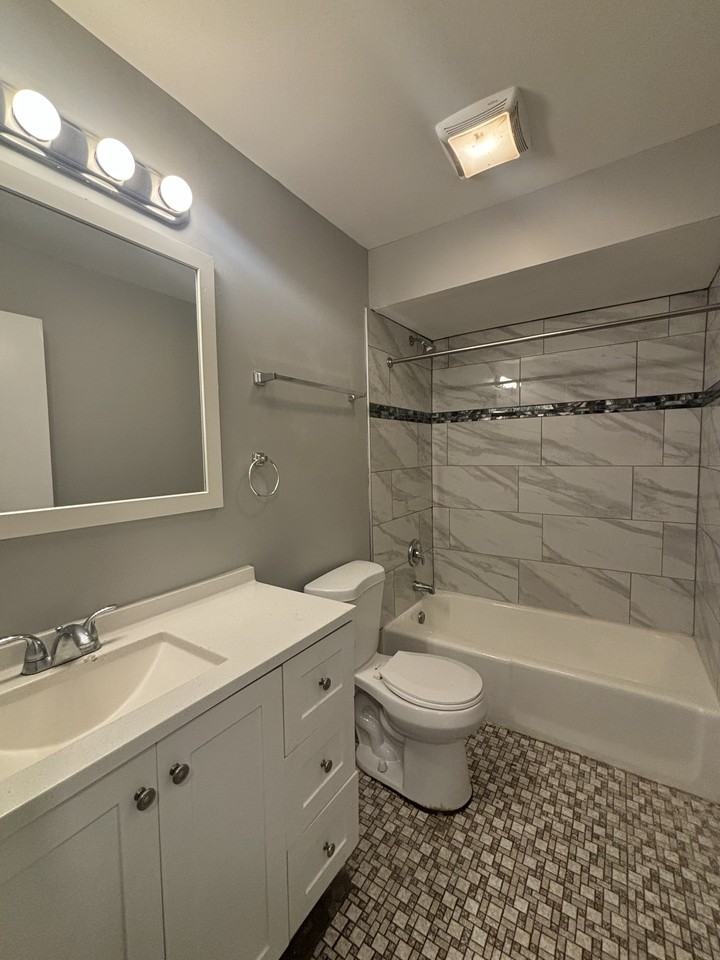 4542 Heartland Dr - Photo 3 of 9