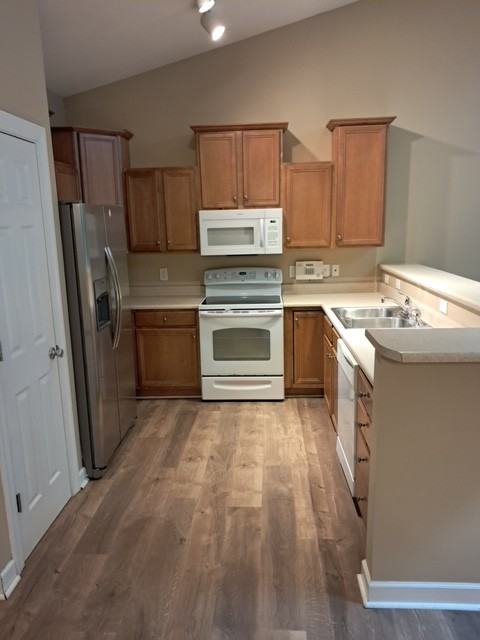 5238 Christian Dr - Photo 2 of 10