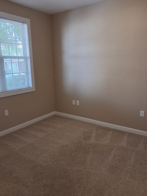 5238 Christian Dr - Photo 6 of 10