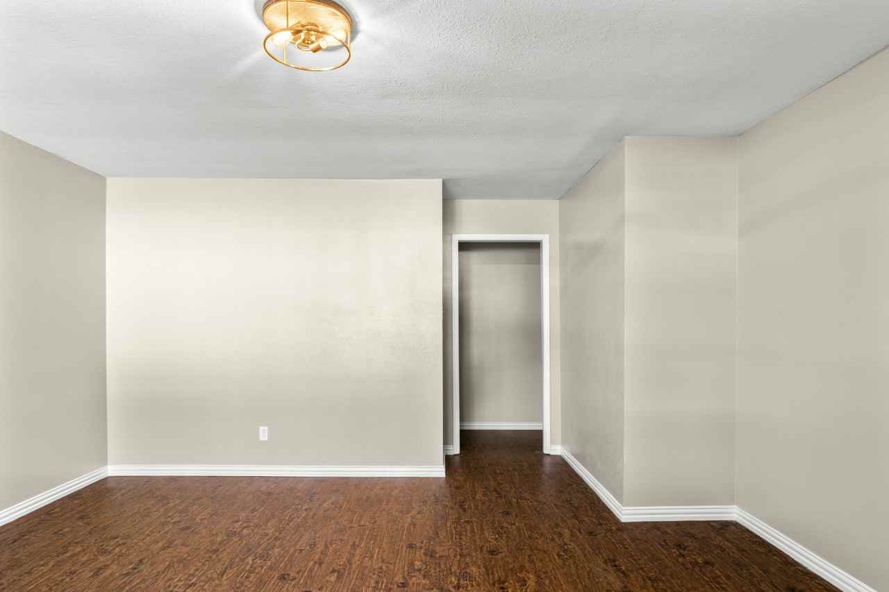 1217 Walker Dr - Photo 3 of 29