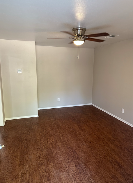 124 Russell St - Photo 6 of 12