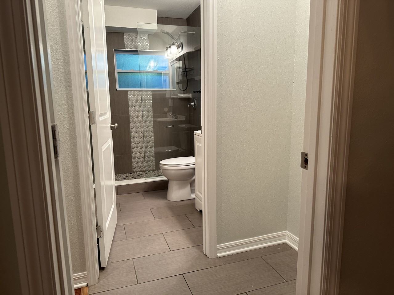 2730 46th Ter N - Photo 5 of 9