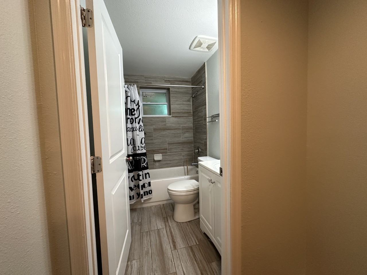 2730 46th Ter N - Photo 7 of 9