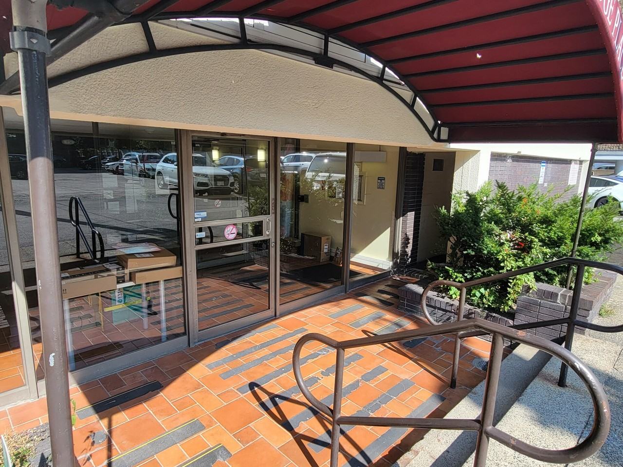 Trowbridge Pl #4F - Photo 3 of 21