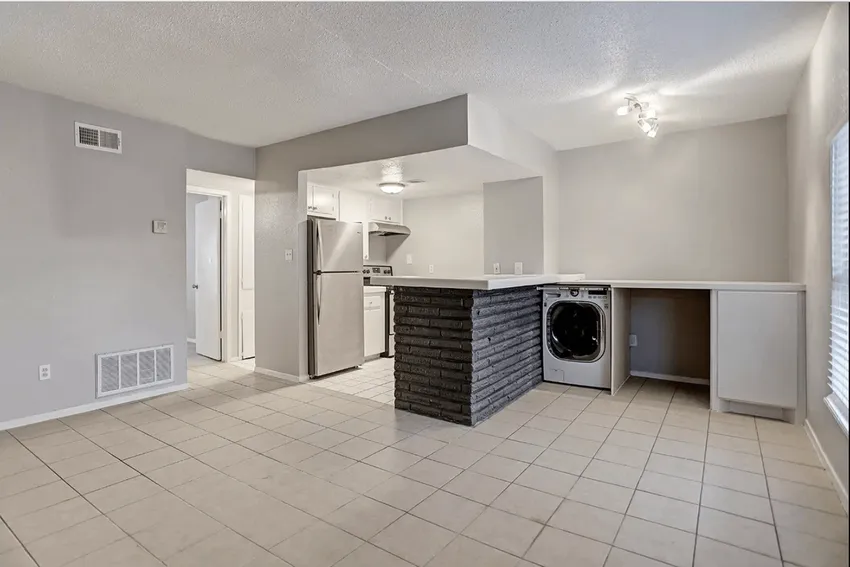935 Byrne - Photo 7 of 12