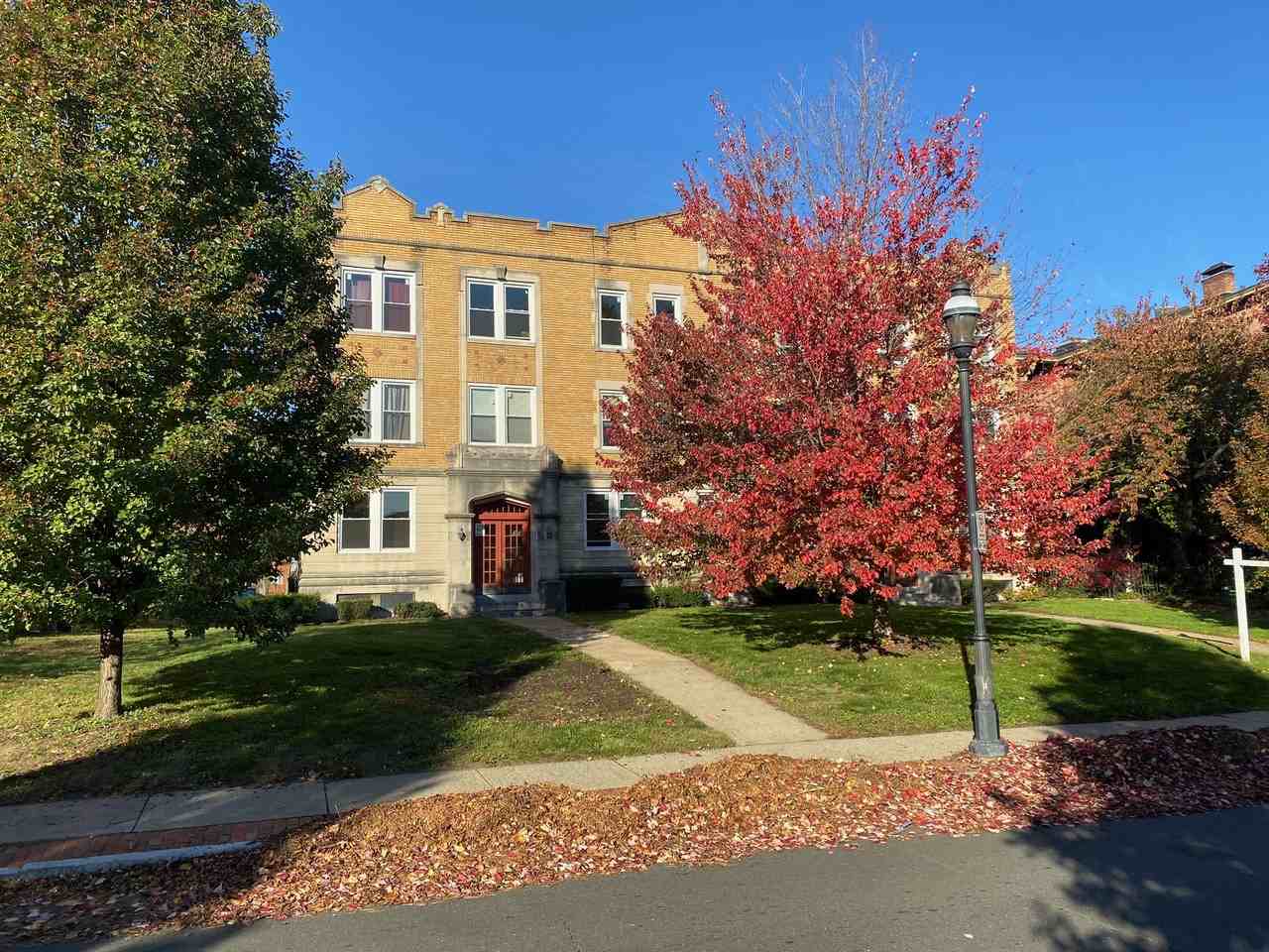 29 Charter Oak Place - Photo 4 of 7