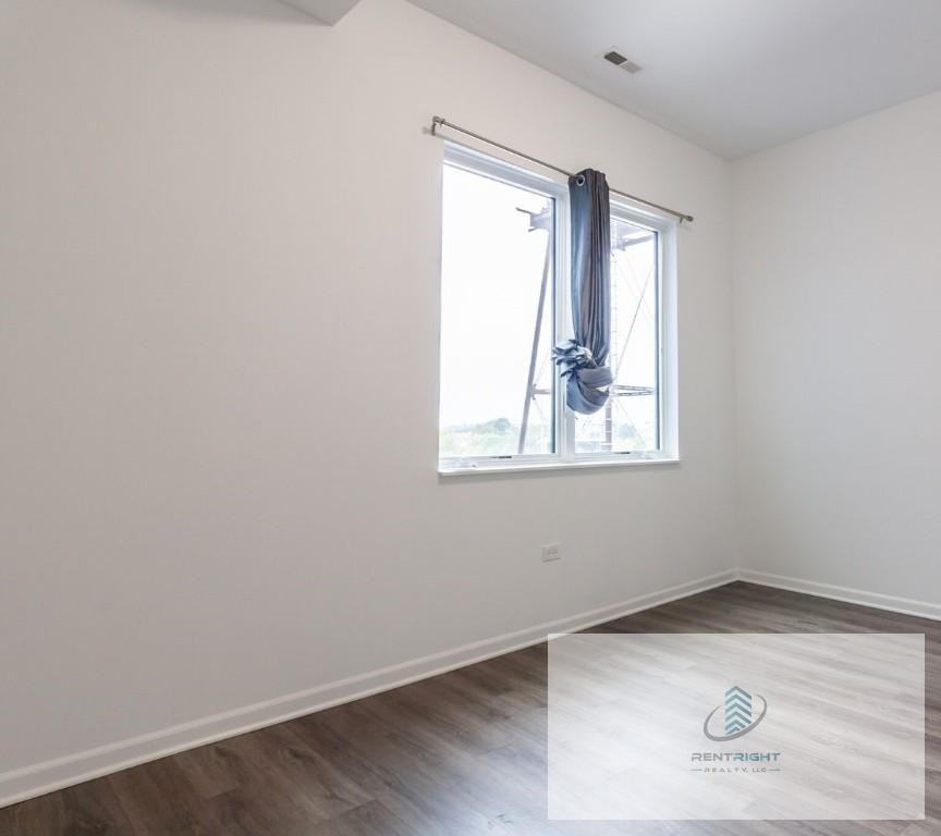 2550 S Wabash Ave #304 - Photo 5 of 16