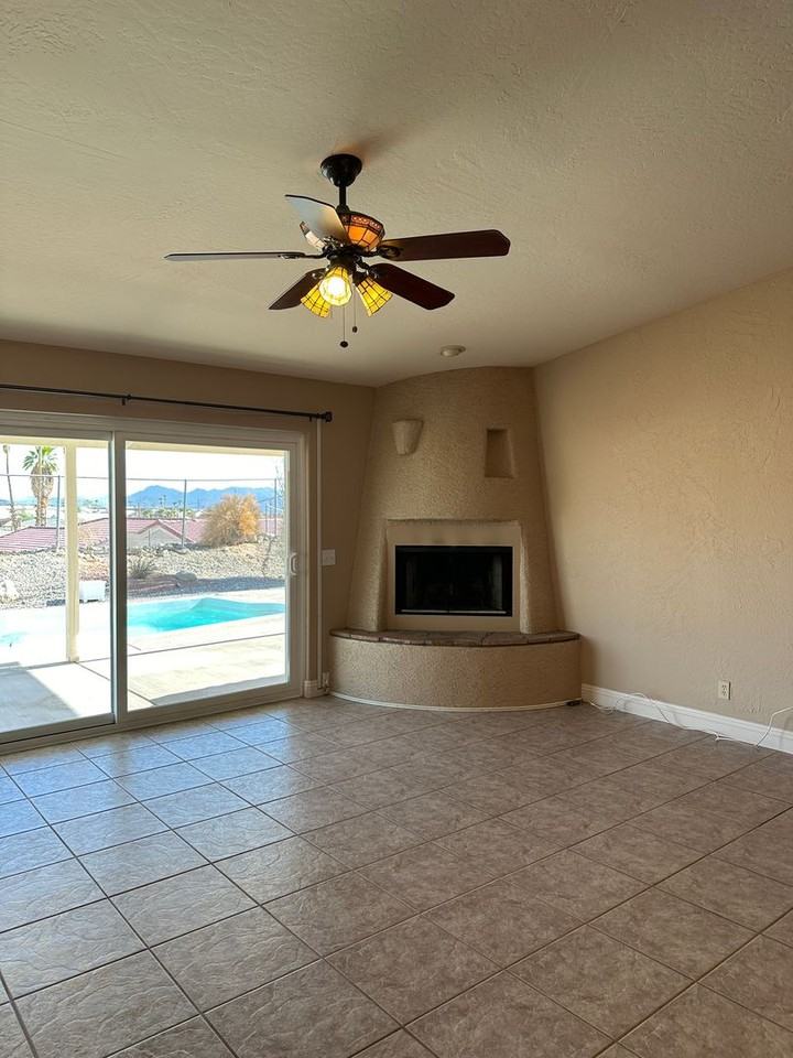 2996 Applewood Dr - Photo 5 of 34