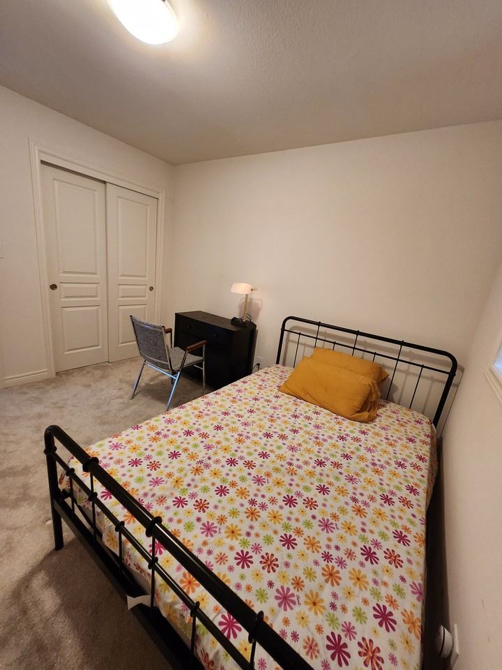 96 Monarch Street - Photo 2 of 14
