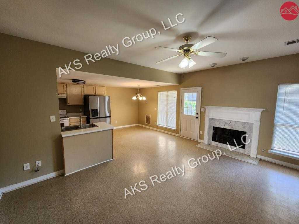 124 Canyon Park Dr - Photo 3 of 20