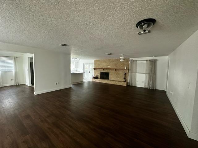 3228 Davis St - Photo 3 of 12