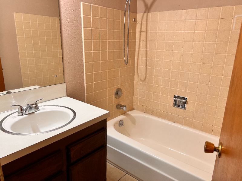 117 E Euclid Ave #4 - Photo 7 of 14