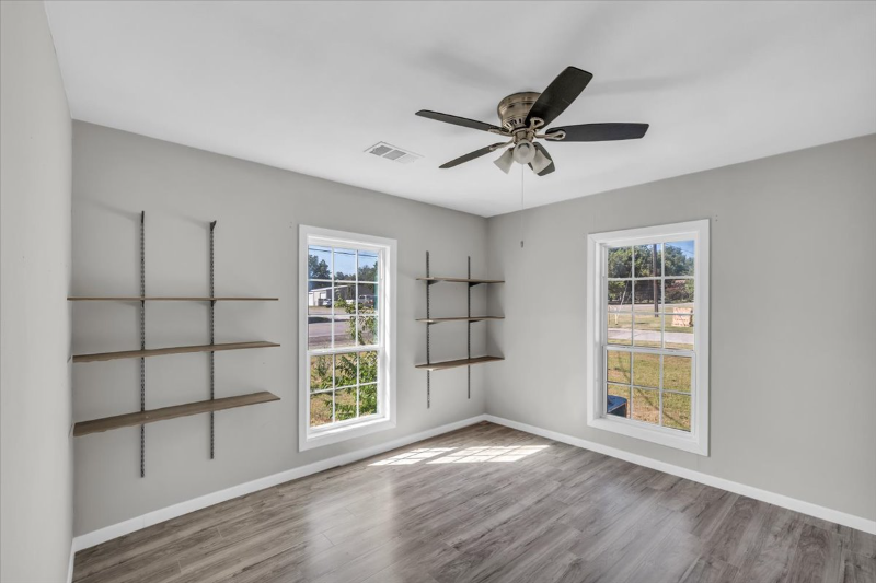 1215 West 5th Street - Photo 4 of 12