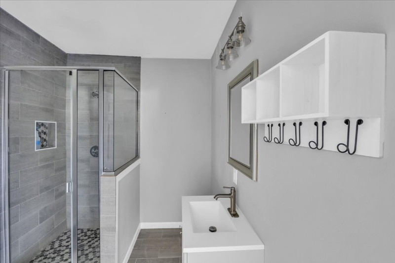 1215 West 5th Street - Photo 5 of 12