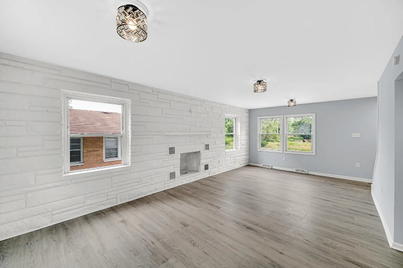 123 Glen Park Ave - Photo 2 of 16