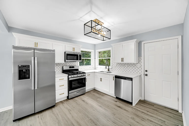 123 Glen Park Ave - Photo 7 of 16