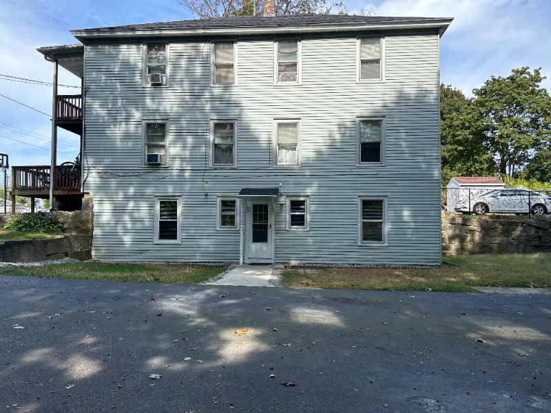 26 Boston St Apt 1st - Photo 2 of 15