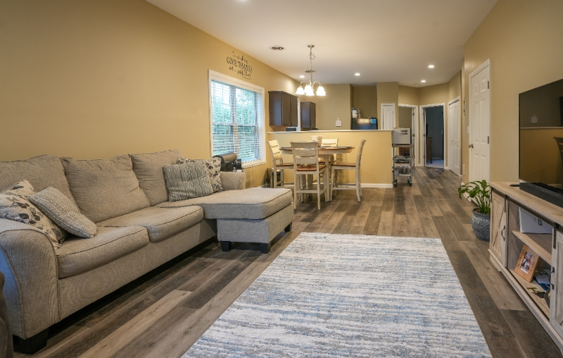 126 South Beckman Drive - Photo 2 of 15