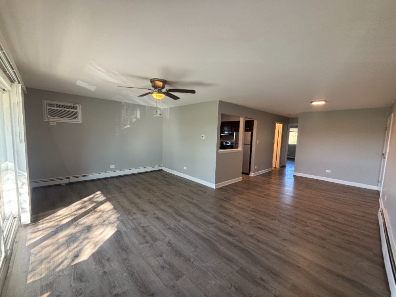 4542 Heartland Dr #E - Photo 2 of 7