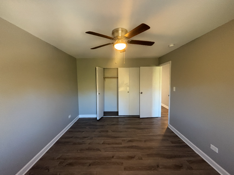 4542 Heartland Dr #E - Photo 6 of 7