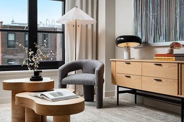 371 Vernon Ave #2 - Photo 3 of 23