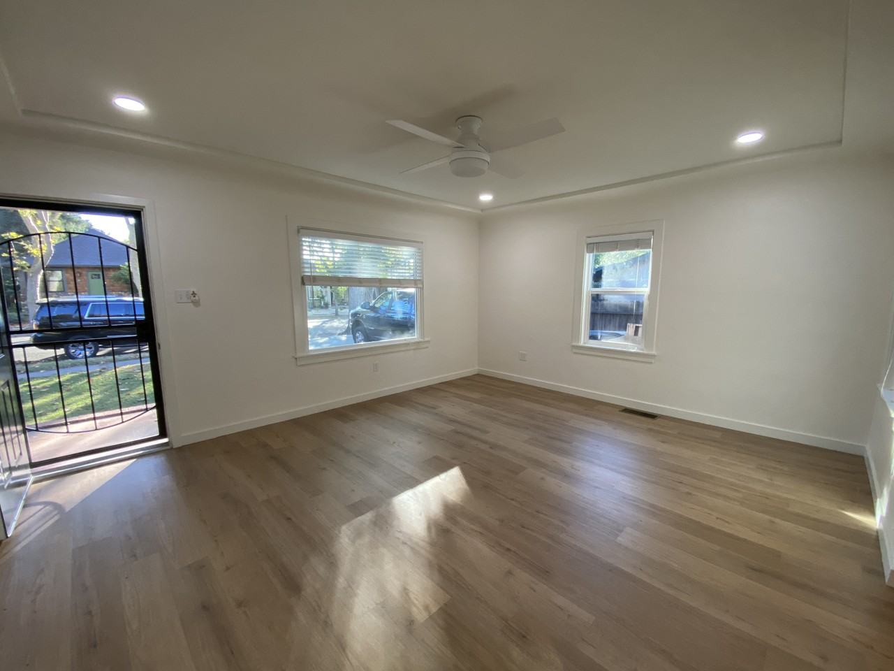 208 Earl Ave #NA - Photo 3 of 24